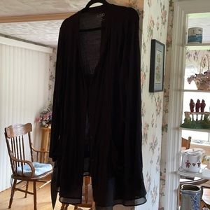 Logo Lori Goldstein 2x Black LS small buttons pockets bottom double sheer hem